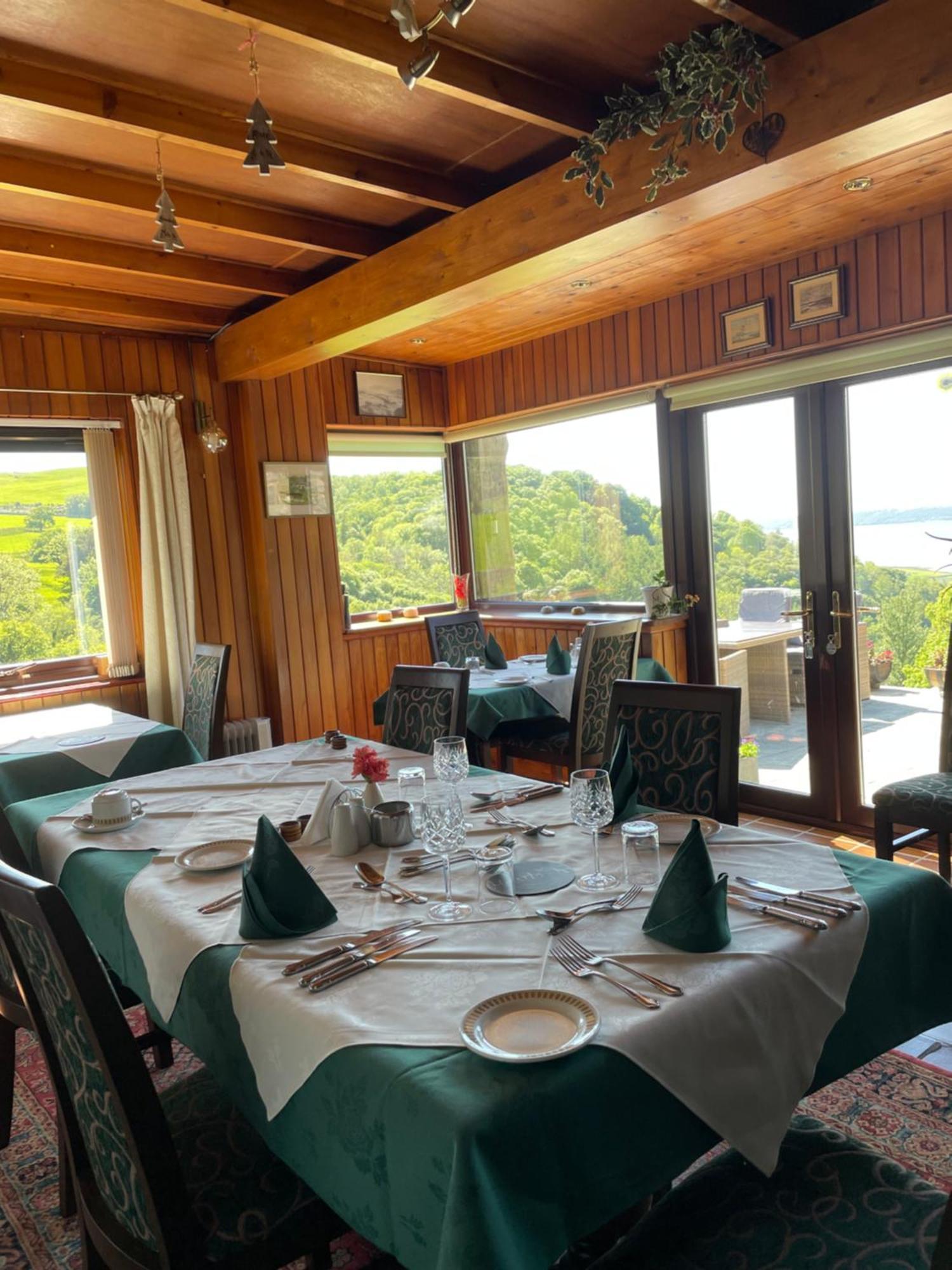 Rhiwiau Guesthouse Ланвайрвехан Екстер'єр фото